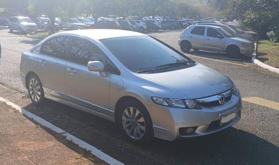 HONDA CIVIC 1.8 LXL SE 16V FLEX 4P AUTOMÁTICO HONDA CIVIC 1.8 LXL SE 16V FLEX 4P AUTOMÁTICO